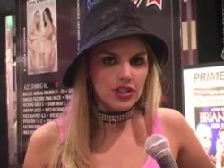 Captura de '2008 AVN Interview - Brianna Love' nº 13