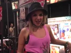 Captura de '2008 AVN Interview - Brianna Love' nº 2