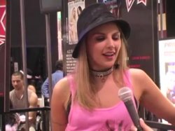 Captura de '2008 AVN Interview - Brianna Love' nº 21
