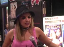 Captura de '2008 AVN Interview - Brianna Love' nº 25