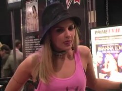 Captura de '2008 AVN Interview - Brianna Love' nº 6