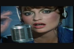 'Slip Into Silk' screenshot nº 3