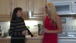 Captura de 'Step-Aunt Cherry 4-Part Taboo Series' nº 43