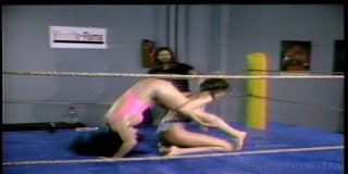 Wrestling Fetish Lesbians - Szene1 - 2