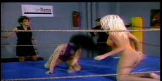 Wrestling Fetish Lesbians - Szene3 - 2