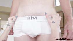 Captura de 'Dixie Lynn's Getting Fucked in Missionary Style by Dan Damage's Cock!' nº 4