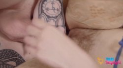 Captura de 'Viviana licks Lilly's pussy, gets sucked, then pounds her deep in spoons and doggy, finishing with a cream pie.' nº 124