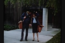 Captura de 'Please Mr Postman' nº 23