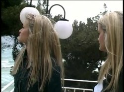 Captura de 'Lock Cock & 2 Smoking Bimbos 2' nº 4