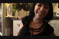 'Virgin Prey Never Fucked Rough' screenshot nº 2