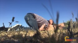 Captura de 'Sweet Young Pussy In The Open Desert' nº 49