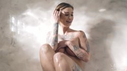 Captura de 'Shower Pounding' nº 64