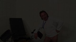 Sexskandal Beim Frauenarzt 2 - Scene2 - 1