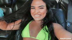 Captura de '8th Street Latinas Vol. 56' nº 36