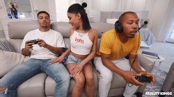 Captura de '8th Street Latinas Vol. 56' nº 104