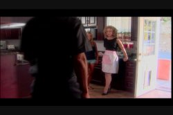 Captura de 'Debbie Duz Dishes Again' nº 3
