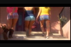 Captura de 'Debbie Duz Dishes Again' nº 1