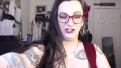 Captura de 'Chelsea Poe: Perfect Pig' nº 86