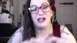 Captura de 'Chelsea Poe: Perfect Pig' nº 105