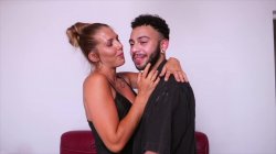 'My wife is having sex with another man' screenshot nº 66