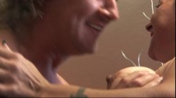 Captura de 'Your Mom's Hairy Pussy 3' nº 49