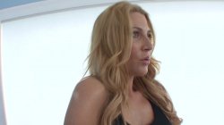 Captura de 'Busty Stepmom Fantasies' nº 28