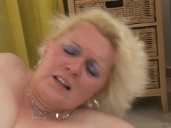 Captura de 'I Wanna Cum Inside Your Step Mom' nº 107