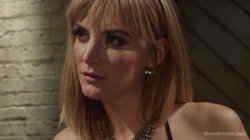 Captura de 'Divine Bitches Featuring Mona Wales, Simone Sonay and Alexander Gustavo' nº 101