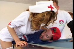 'Big Tit Nurses' screenshot nº 7