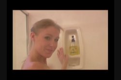 'Wet, Wild & Willing: Young Bathing Beauties' screenshot nº 66