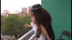 'Layover Lesbians' screenshot nº 80