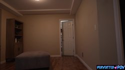 'Neighbor breaks into fuck buddy's apartment' screenshot nº 3
