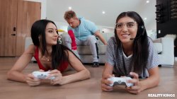 Captura de 'Hot Girls Game Vol. 8' nº 32