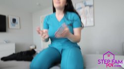 'My Big Tit Step Mom Nurses My Cock Problem' screenshot nº 11