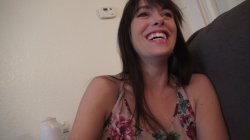Captura de 'Tiny Babes ... Who Love Dick!' nº 38