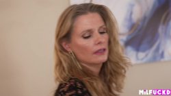 Captura de 'Mature Cougar Seduces her Boyfriend's Son' nº 3