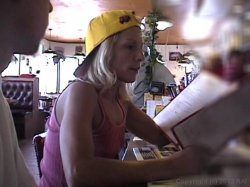 Captura de 'Tiny Tit Blondes' nº 48