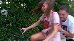 Captura de 'Girl Scout Scary Bike Rides' nº 4