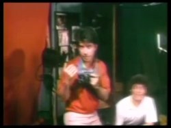 'Original Theatrical Trailer - Roommates' screenshot nº 14