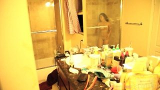 Model House Invasion - Scène9 - 1