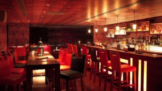 This Isn&#39;t Bar Rescue...It&#39;s A XXX Spoof! - Scena2 - 1