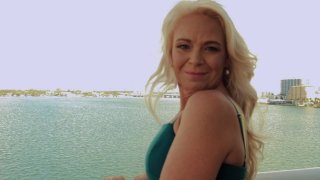 Horny 50 Plus MILFS X Cut 13 - Scène2 - 6