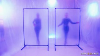 Hot and Mean 39 - Scene1 - 1