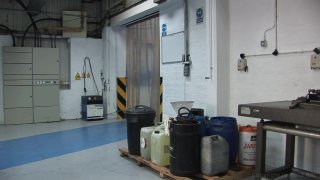 Warehouse Whores - Escena3 - 6