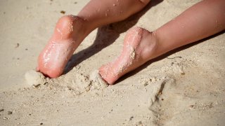 Tropical Treats - Scene5 - 4