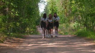 Girl Scouts Honor - Szene1 - 1
