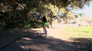 Virgin Bike Tales - Escena2 - 1