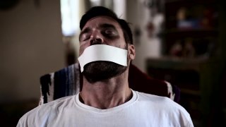 Half His Age - Escena5 - 2