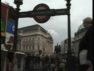 Betty Swollocks 1: London&#39;s Loose Lady - Escena1 - 1