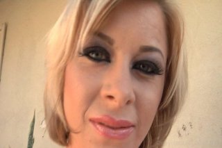 In The Thick White Chicks - Escena2 - 1